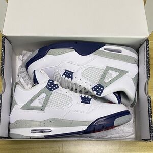 Jordan 4 Retro "Midnight Navy" 🤩